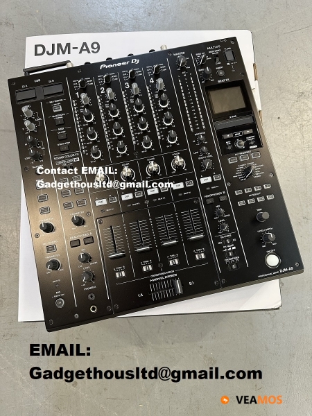 Pioneer DJM-A9 DJ Mixer / Pioneer CDJ-3000 Multi-Player 